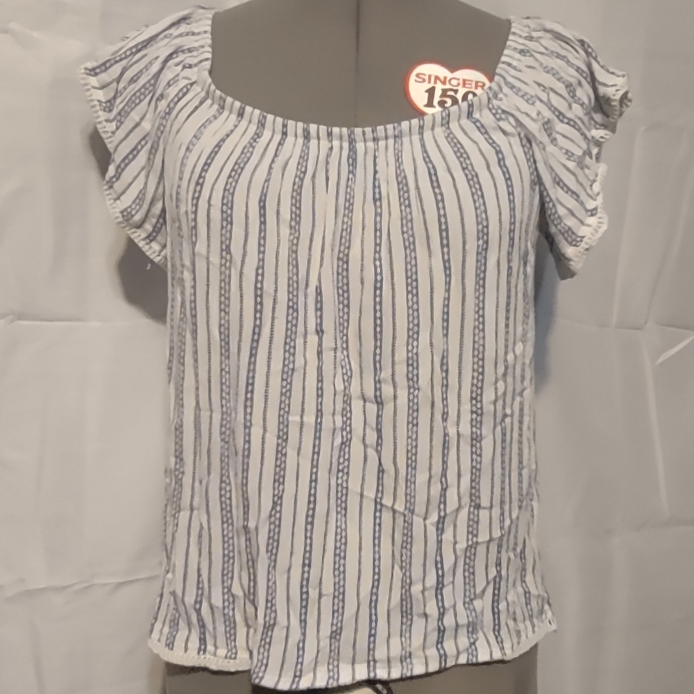 🍌 Twine And String Striped Blue and White Women's Top Medium
